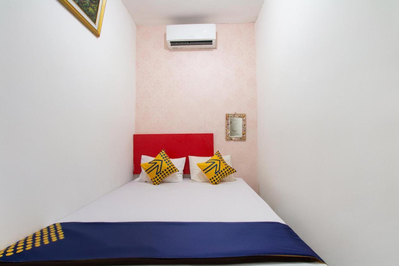 Spot On 2425 Salina Hotel Syariah Sidoarjo Luaran gambar